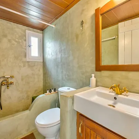 Island Of Luxury Apartment Ermoupoli