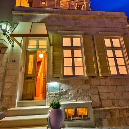 Island Of Luxury * Ermoupoli