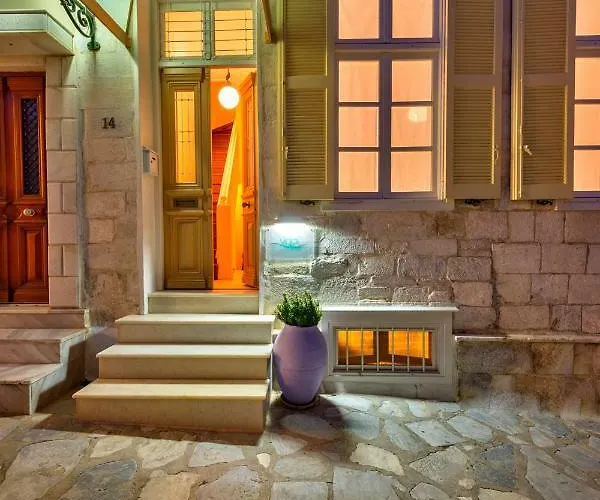 Island Of Luxury * Ermoupoli